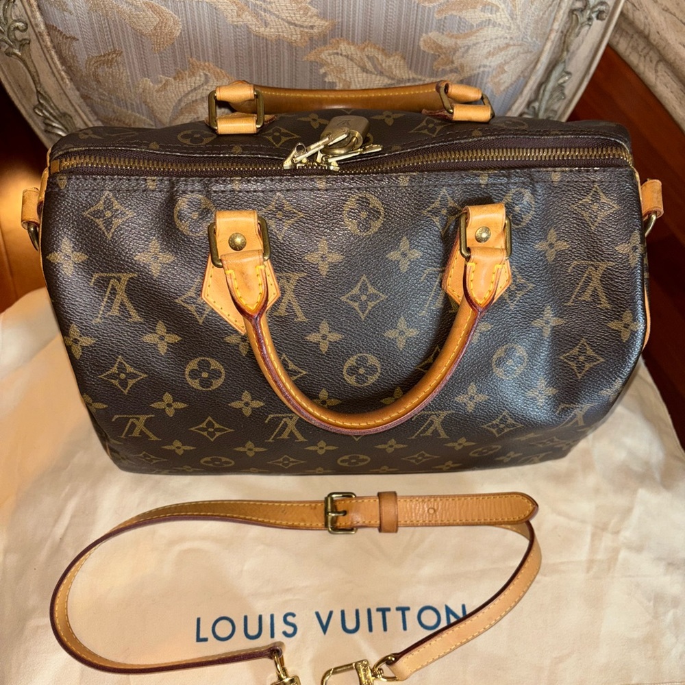 Louis Vuitton Bandolier Speedy 30 Handbag - Picture 4 of 12